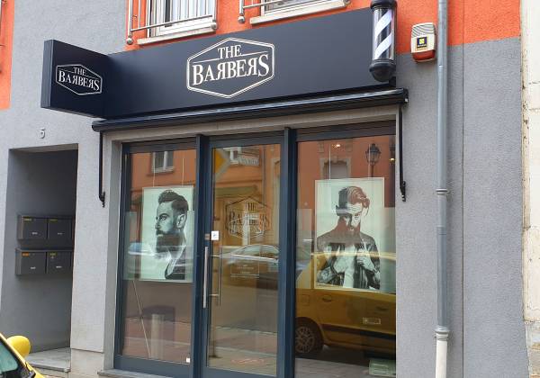 the barbers, enseigne lumineuse kayl, dibond noir mat