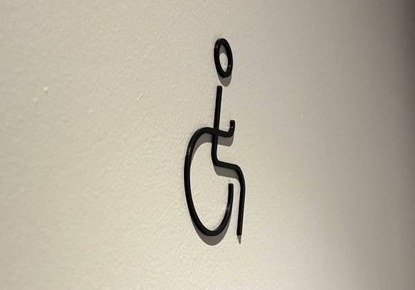 DLA PIPER, Luxembourg, signage PMR, trolase, laser cutting