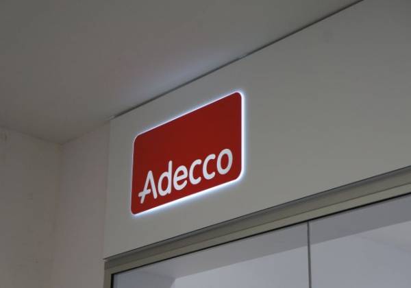 Enseigne Adecco