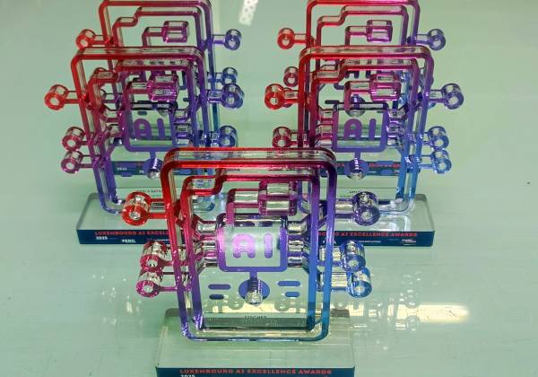 fedil, nexus luxembourg 2025, ai award, trophee, plexiglas, laser, colorado, sur mesure