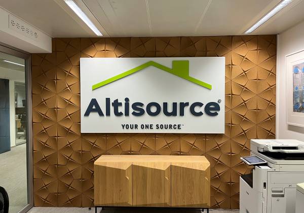 altisource, logo 3d, plexiglas, cnc, fraisage, logo relief, dibond, teinte RAL, signaletique