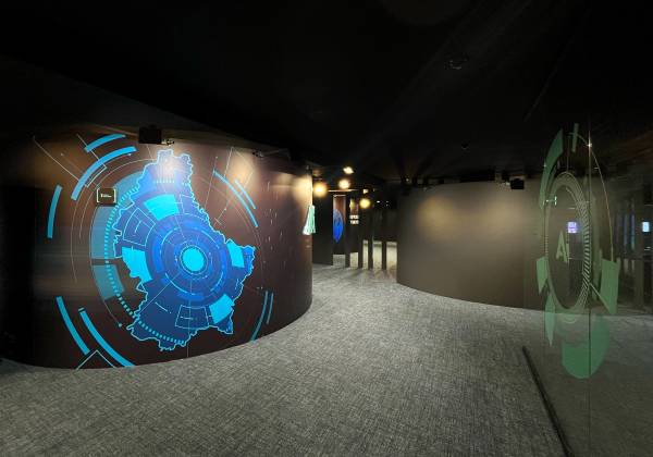 LHOFT, AI EXPERIENCE CENTRE, Luxembourg gare, décoration murale, vinyl wallwrap, colorado m-serie