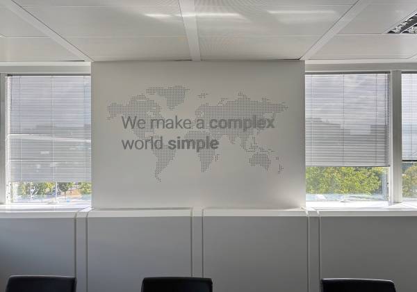 TMF Luxembourg, Neudorf, dibond alu brossé, fraisage, cnc, habillage mural