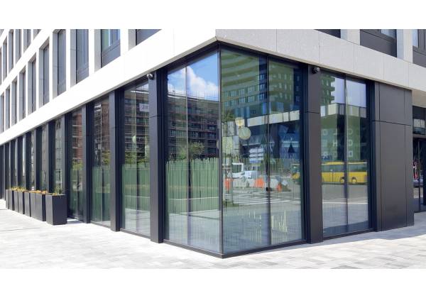 intesa sanpaolo bank, frosted, sablage, glass vinyl, luxembourg