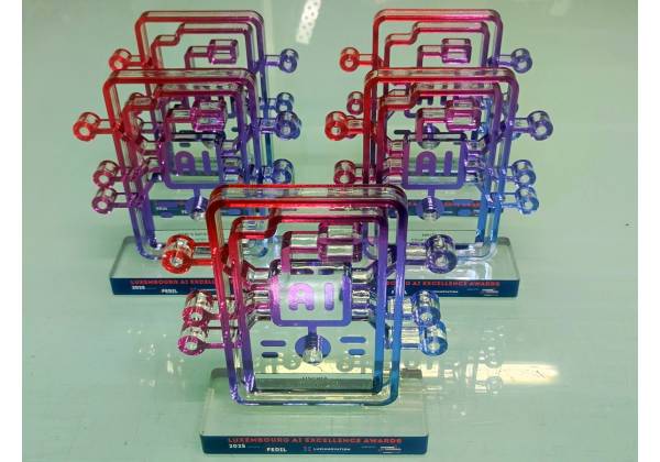 fedil, nexus luxembourg 2025, ai award, trophee, plexiglas, laser, colorado, sur mesure