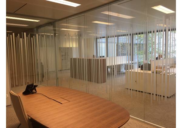 Bandes verticales en sablé (effet code-barres)