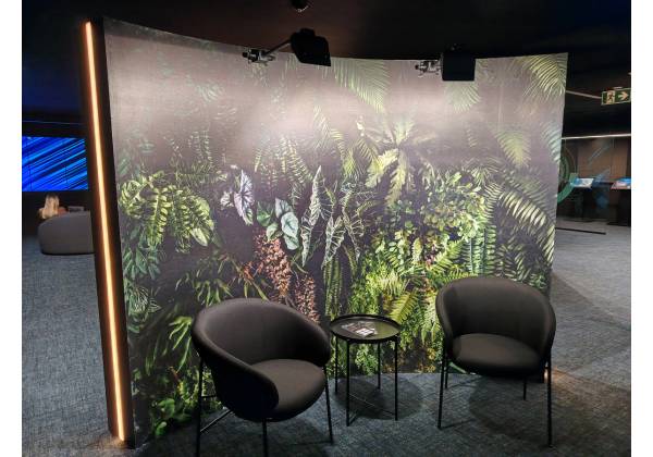 LHOFT, AI EXPERIENCE CENTRE, Luxembourg gare, décoration murale, vinyl wallwrap, colorado m-serie