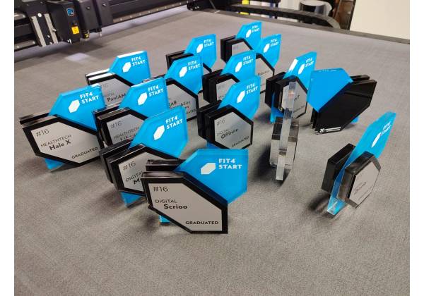 luxinnovation, fit4start, trophee, plexiglas, laser, trolase, nexus