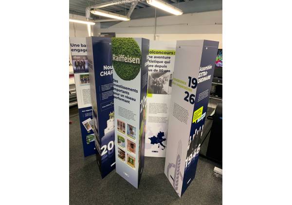 raiffeisen, totem, dibond, rockhal, grand format, colorado serie-m, communication