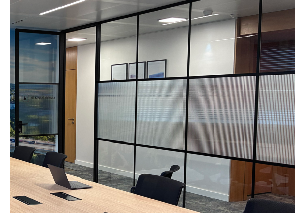 ricoh, luxembourg, discrétion, films, effet 3d, glass manifestation, verre cannelé