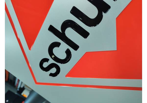 schuler, olympia, gravure, peinture, plaque professionnelle, tac o tac, steinfort, artisanal