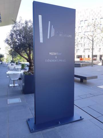 totem, kirchberg, sodexo, la table du belvedere, cnc, fraisage