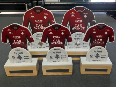 fcmetz, trophee, plexiglas, cnc, digitalprint, laser, trotec