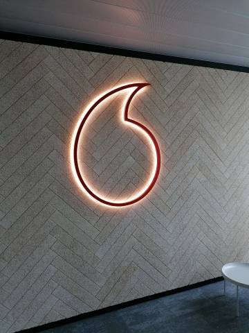 vodafone enseigne lumineuse tacotac
