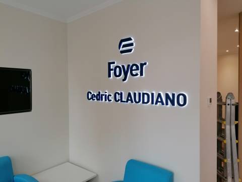 logo 3D rétro-éclairé luxembourg