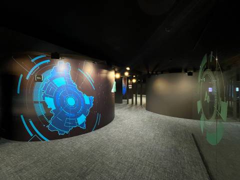 LHOFT, AI EXPERIENCE CENTRE, Luxembourg gare, décoration murale, vinyl wallwrap, colorado m-serie