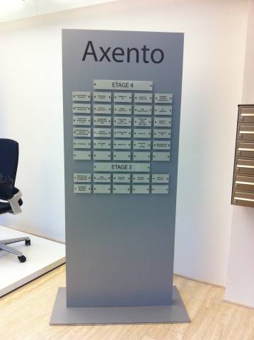 totem bâtiment axento