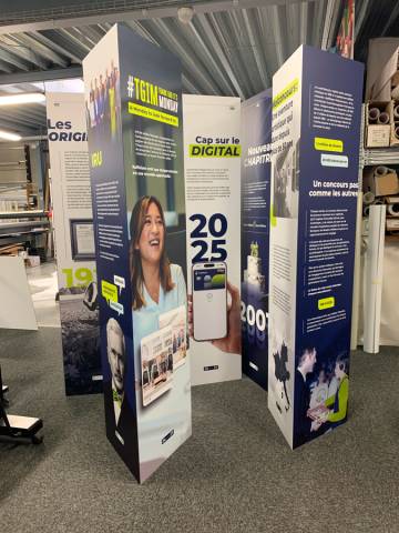 raiffeisen, totem, dibond, rockhal, digitalprint, colorado serie-m, communication