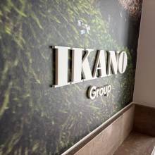 ikano, luxembourg, wall decor, textes et logo 3d, laser cuting, plexiglas blanc
