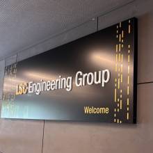 LSC ENGINEERING GROUP, enseigne, caisson lumineux, plexiglas, cnc, dibond