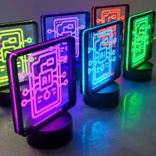luxinnovation, trounwiessel, trophée, lumieux, led, plexiglas, gravure laser, découpe laser