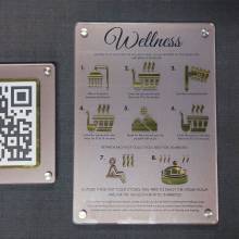 tignes, qrcode, signalétique, sign, laser cutting, chrome or, trolase